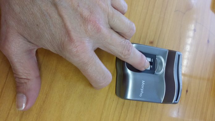 пръстов отпечатък пръстов отпечатък