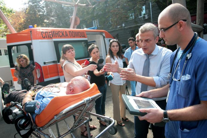 спешни медици спешни медици