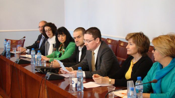 Фармаиндустрия