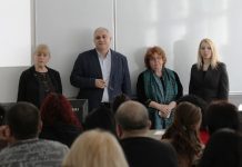 Здравни медиатори ще помагат на държавата в ромските общонсти здравни медиатори