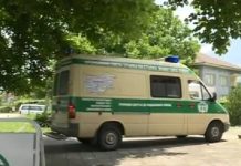 Преглеждат безплатно в полева поликлиника поликлиника