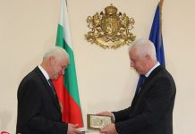 Правят водосвет в МЗ МЗ