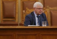 НЗОК плаща на болниците, които я осъдиха, догодина Ананиев