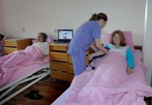 Искат по 17,85 лева за нощно дежурство на лекари и сестри нощно дежурство