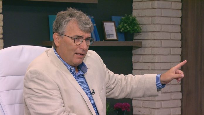 акад. Лъчезар Трайков