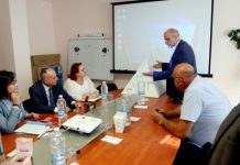 Джипатата не харесват и двата модела на Ананиев джипитата