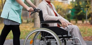 хора с увреждания