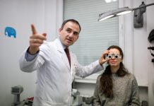 Доц. Александър Оскар от „Александровска“ е лекарят на годината Оскар