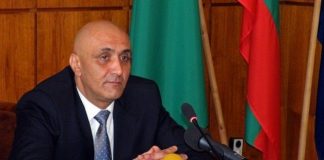 д-р Костадин Шахов