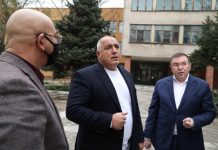 Борисов хвали здравния министър, благодари на медиците Борисов
