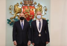 Проф. Никола Владов с орден „Стара планина” I степен Владов