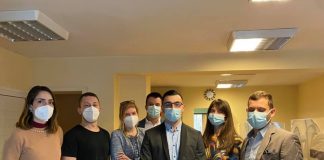 млади лекари