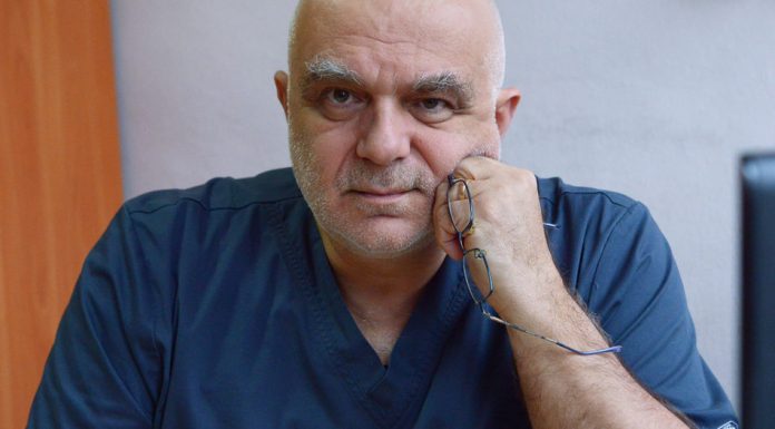 Доц. Петър Атанасов