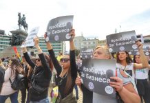 Ресторантьори искат оставката на здравния министър оставката