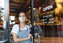 Ресторантьорите бесни на Кацаров, обявиха бойкот и протести ресторантьорите