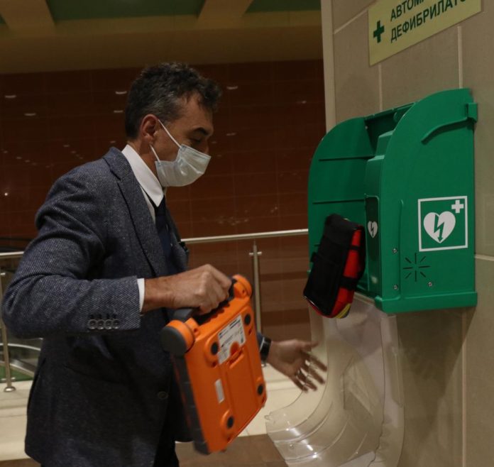 дефибрилатори