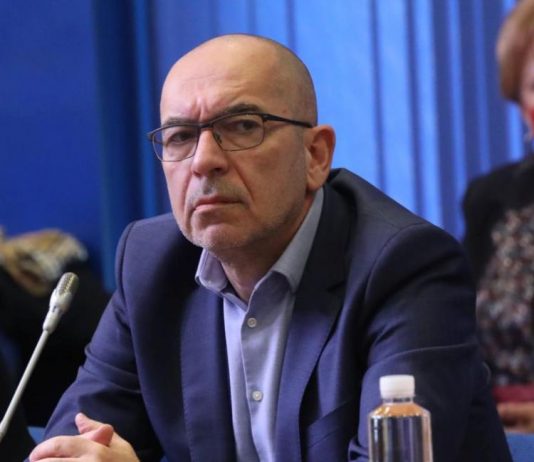 Д-р Константинов: Заради липсващите ваксини срещу грип трябва да хвърчат глави Константинов