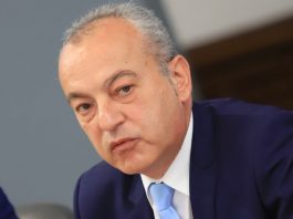 Гълъб Донев