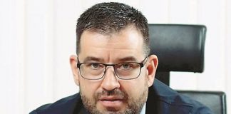 Мавров