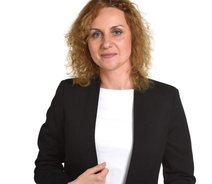 Катя Панева