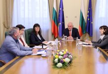 Ваксинират бебетата срещу коклюш и по-рано коклюш