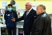 Премиерът на крака в Педиатрията, обеща рентген и скенер, те се оказаха купени Педиатрията