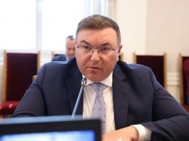 Председателят на здравната комисия в НС против закриването на РЗИ РЗИ