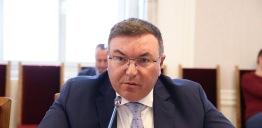Председателят на здравната комисия в НС против закриването на РЗИ РЗИ