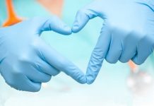 Благодарности и обещания за медиците на 7 април медиците