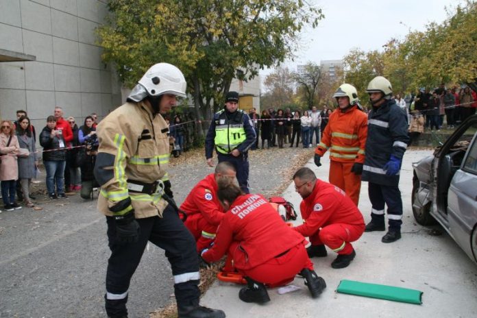 парамедици