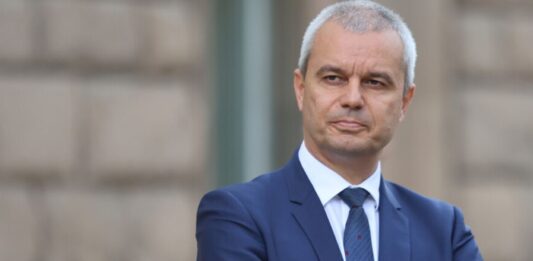 Костадинов