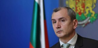 Доц. Околийски: Няма да сменя нито един директор на болница Околийски