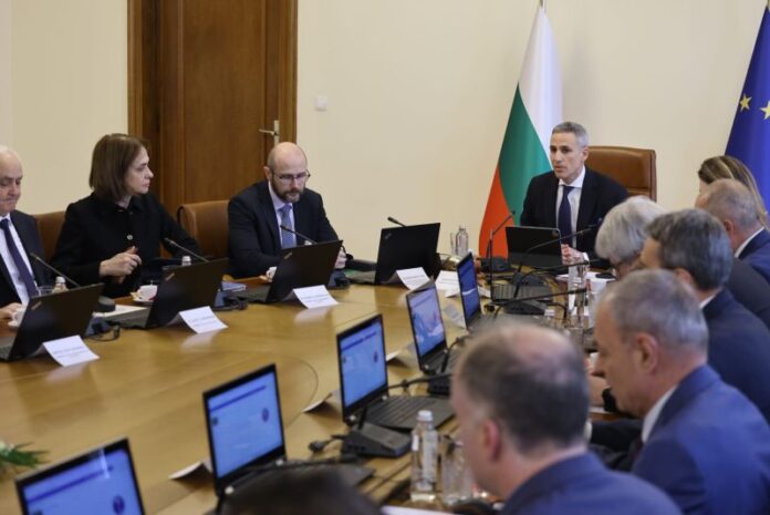 Гюров Гюров