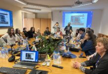 Бъдещи лекари и сестри на гости на управителя на здравната каса каса
