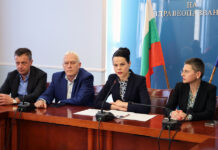 Министър Ивкова ще актуализира Националната здравна карта Ивкова