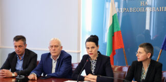 Министър Ивкова ще актуализира Националната здравна карта Ивкова