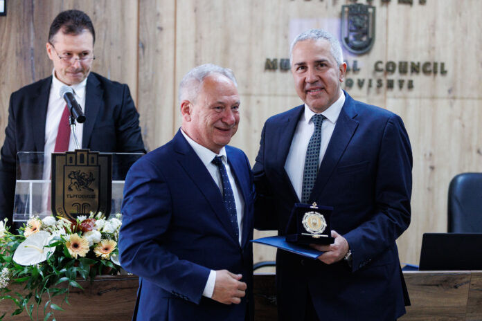 Такоров