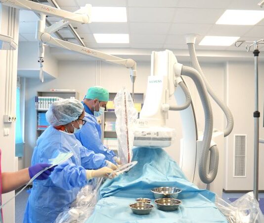 В „Медика“ Русе елиминираха хронична болка при 45-годишна жена Русе