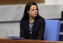 Ивкова: Здравната система е срамна Ивкова