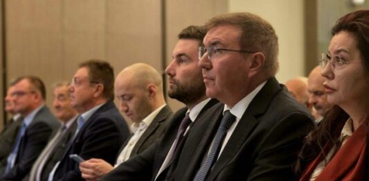 Пациентите искат да не доплащат, а лекарите – да им плащат по-добре пациентите